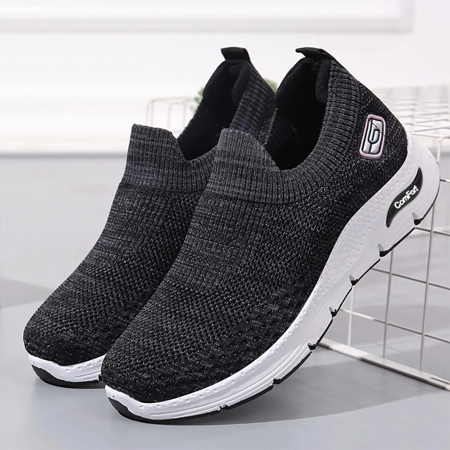 Fashion Summer Women Flat Lightweight Mesh Breathable Elastic Water Shops